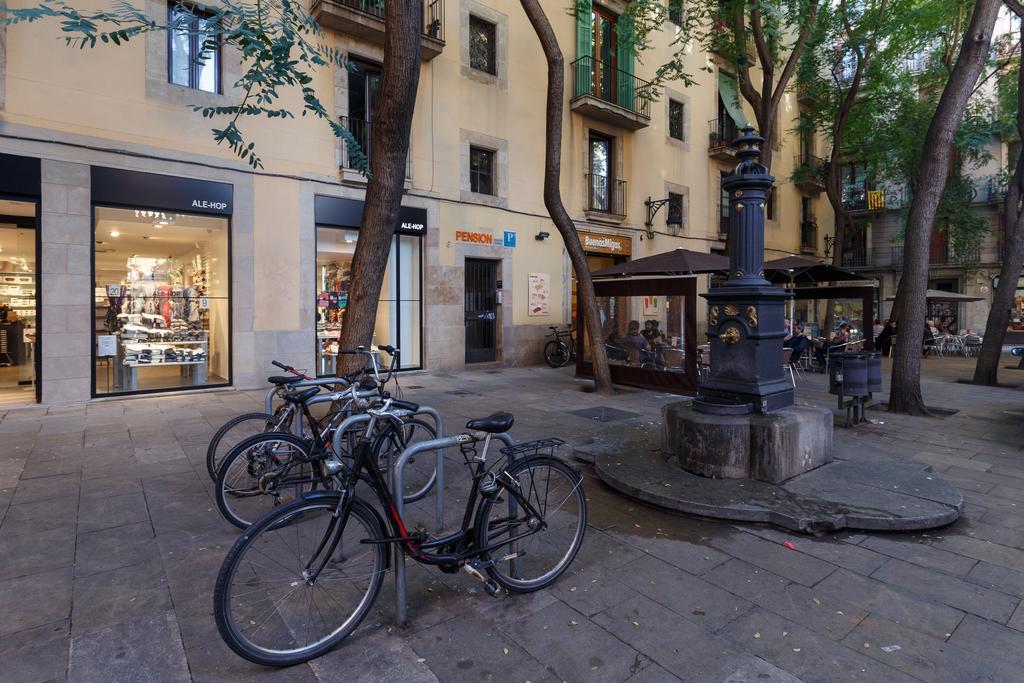 Pension Teruel บาร์เซโลนา ภายนอก รูปภาพ