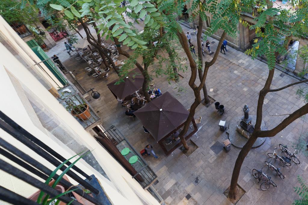 Pension Teruel บาร์เซโลนา ภายนอก รูปภาพ