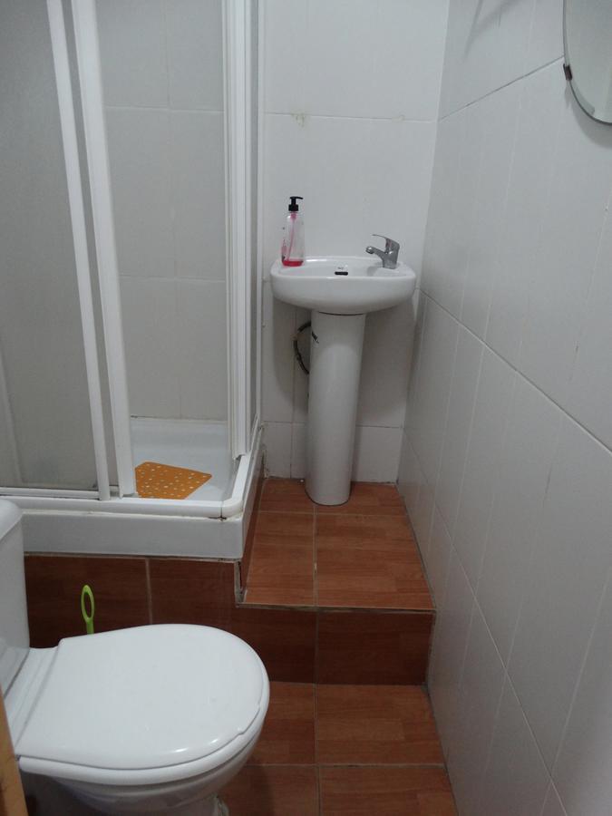 Pension Teruel บาร์เซโลนา ภายนอก รูปภาพ
