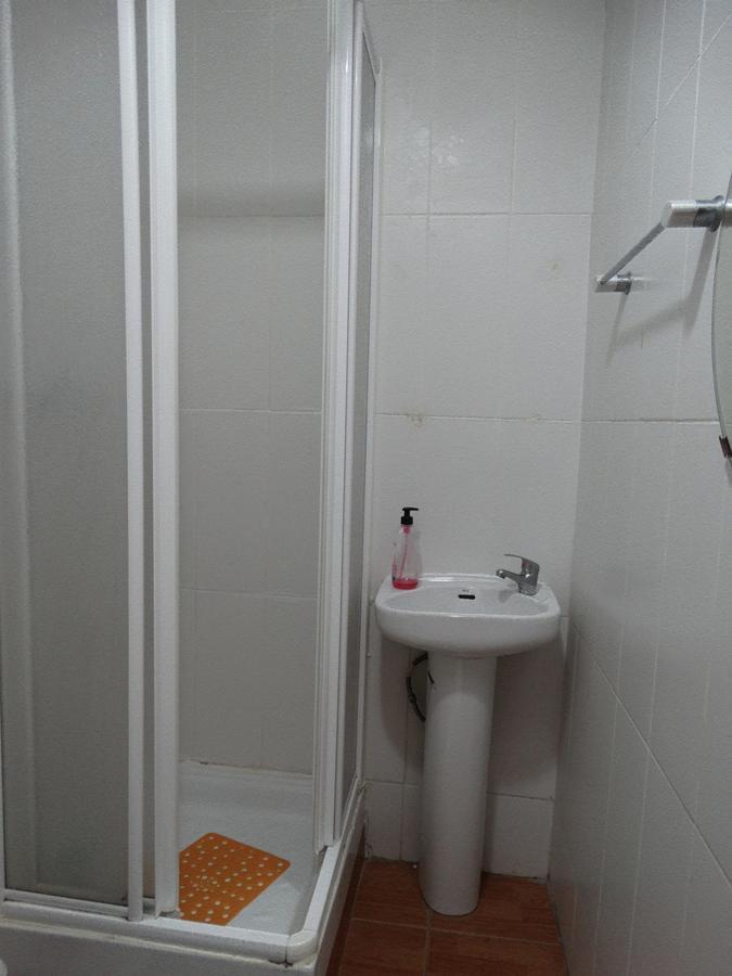 Pension Teruel บาร์เซโลนา ภายนอก รูปภาพ