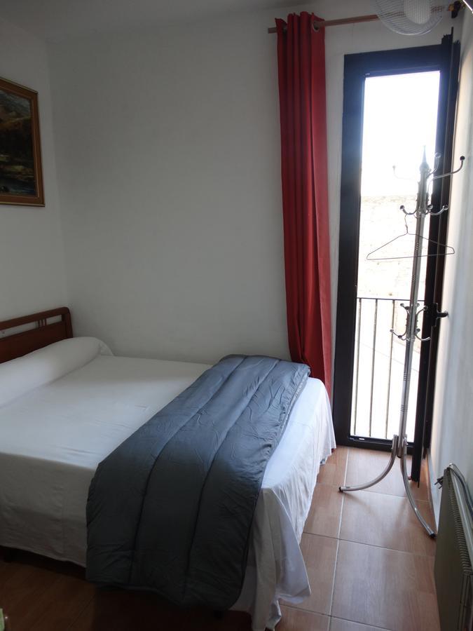 Pension Teruel บาร์เซโลนา ภายนอก รูปภาพ