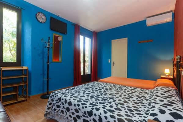 Pension Teruel บาร์เซโลนา ภายนอก รูปภาพ